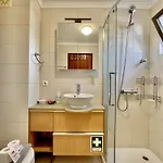 Appartement 12 With Pool By Homing