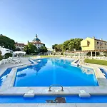 12 With Pool By Homing Vilamoura